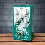 Earthquaker Devices The Depths V2 Optical Vibe Machine Effects Pedal