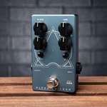 Darkglass Alpha Omicron Bass Preamp/Overdrive Pedal
