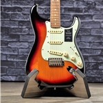 Fender Vintera® '60s Stratocaster®, Pau Ferro Fingerboard, 3-Color Sunburst