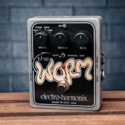 Electro Harmonix EHX The Worm Analog Modulation Multi-Effects Pedal