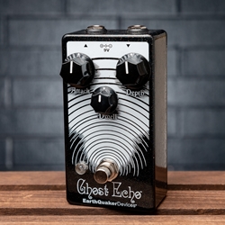 Earthquaker Devices Ghost Echo Vintage Voiced Reverb V3